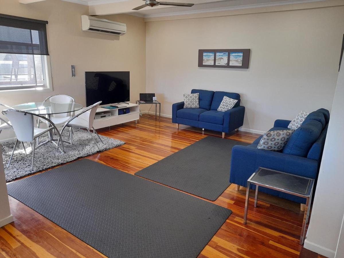 Airlie Apartments Эйрли-Бич Экстерьер фото