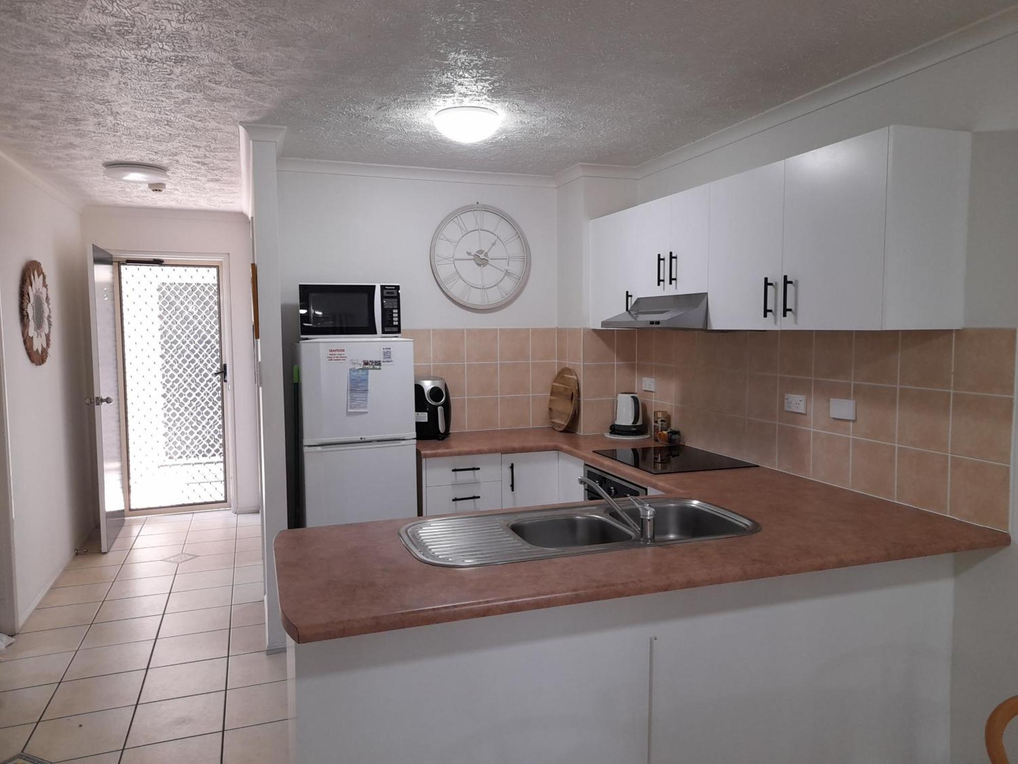 Airlie Apartments Эйрли-Бич Экстерьер фото
